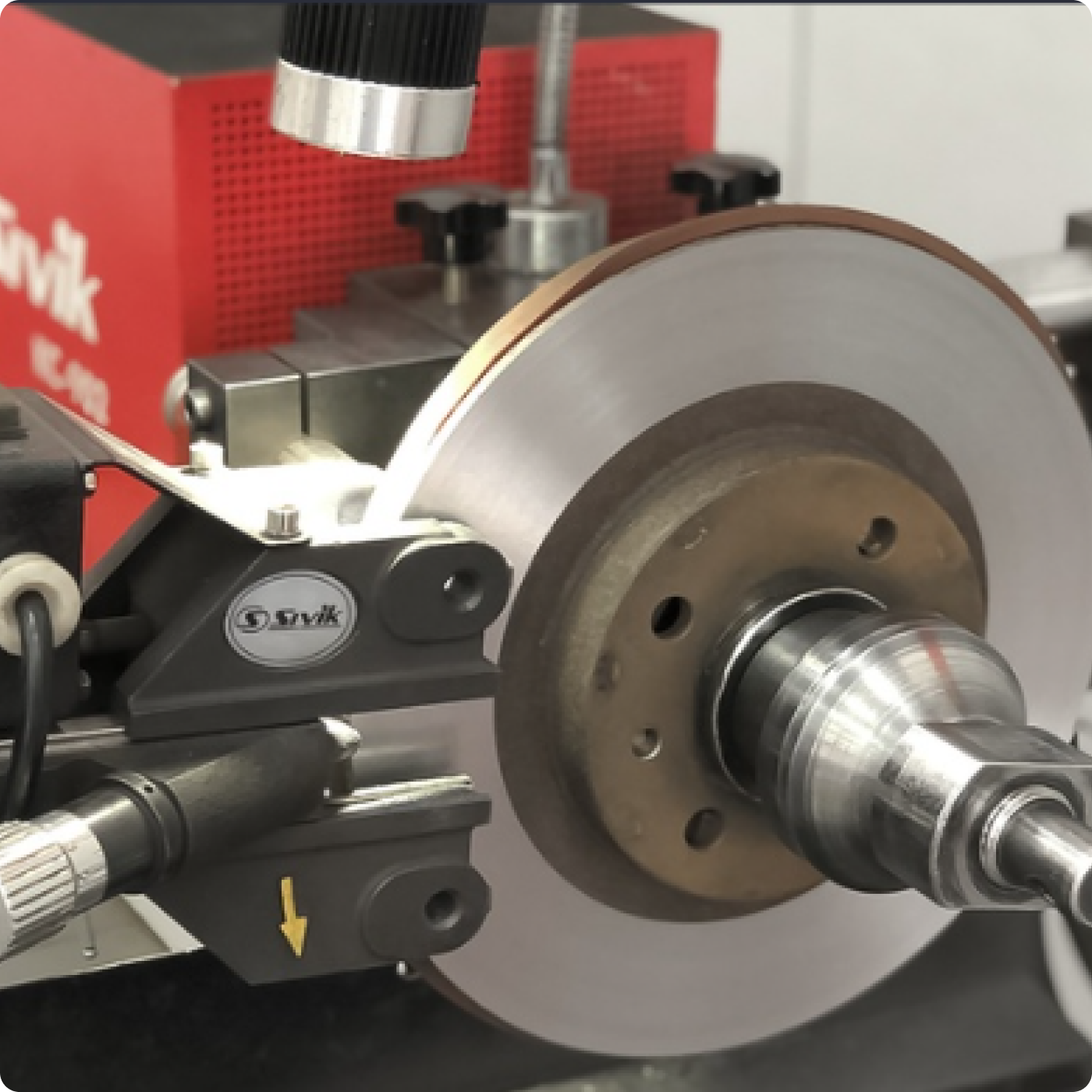 В каких случаях необходима процедура проточки тормозных дисков?